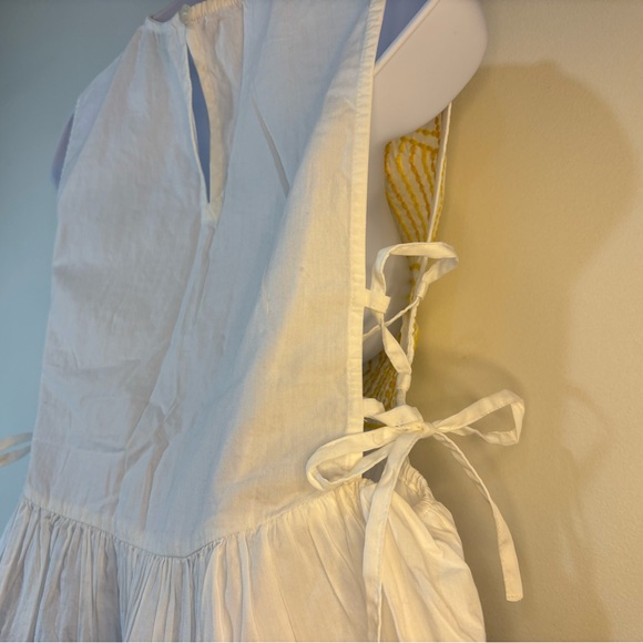 Celandine Embroidered Yellow and White Sleeveless Top - Picture 7 of 16